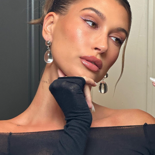 which-jay220: Hailey Bieber super hot plastic tight barbie doll